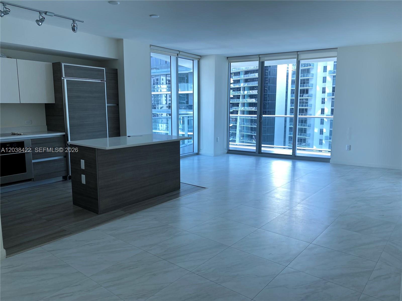 1100 S Miami Avenue 2710, Miami, FL 33130, Miami