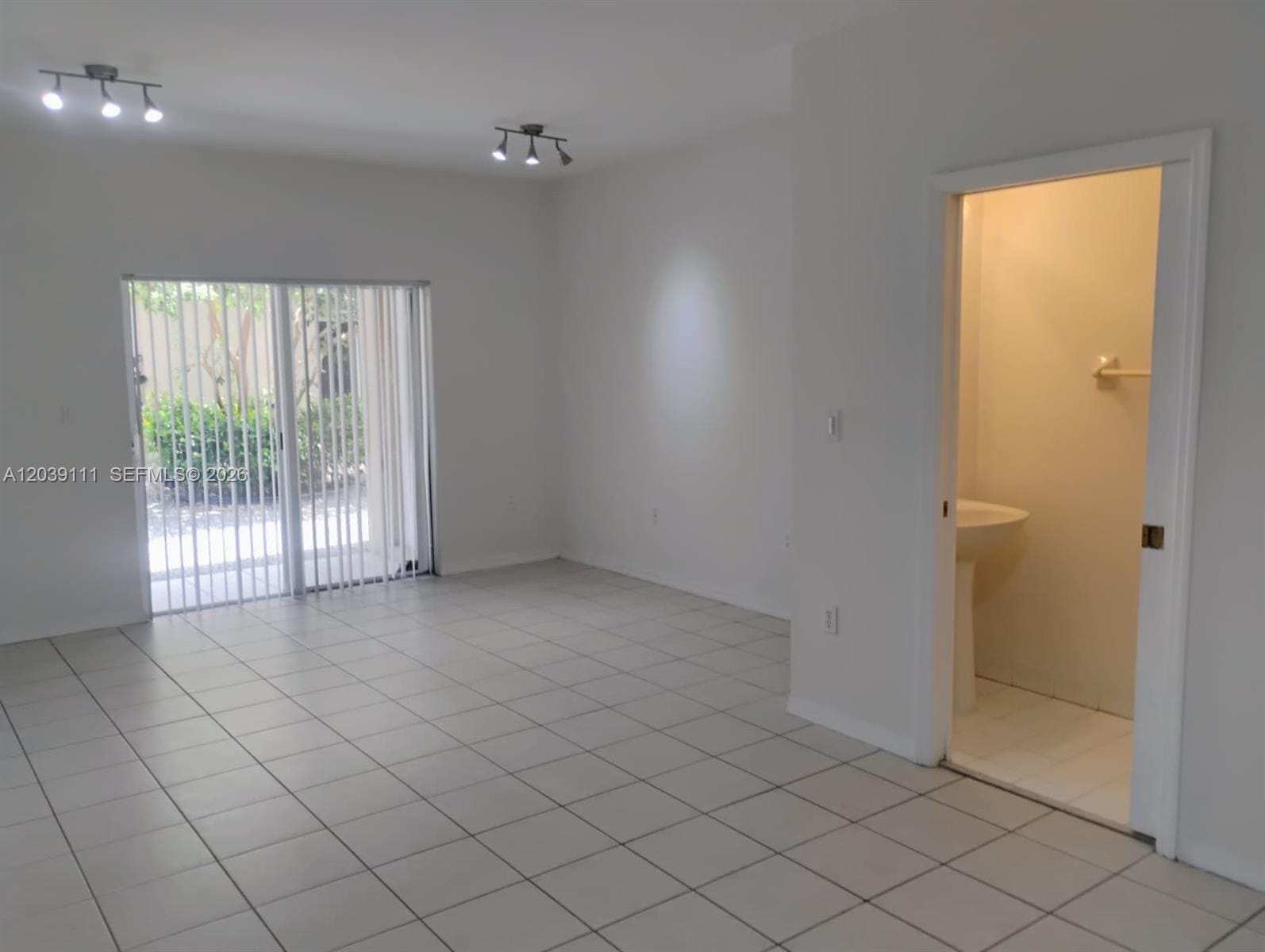 5725 NW 114th Path 107 — photo 3