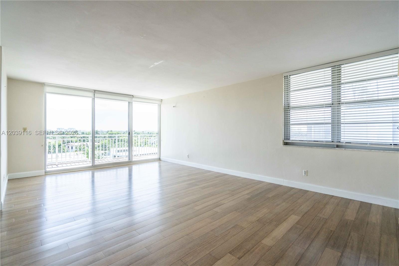 9500 W Bay Harbor Drive 7D — photo 2