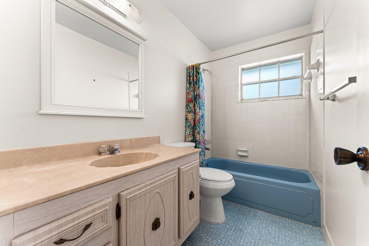 713 Nantucket Circle B, Lake Worth, FL 33467 photo 18