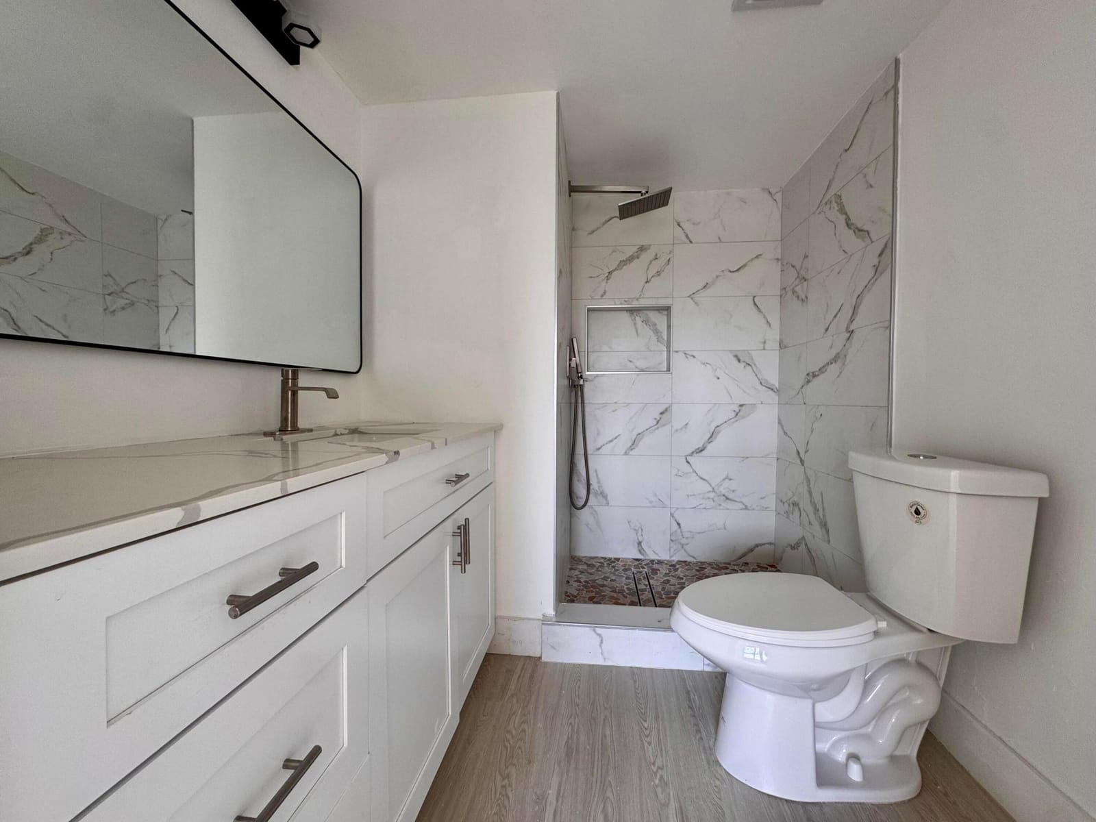 2831 E Sunrise Lakes Drive E 311, Sunrise, FL 33322 photo 11