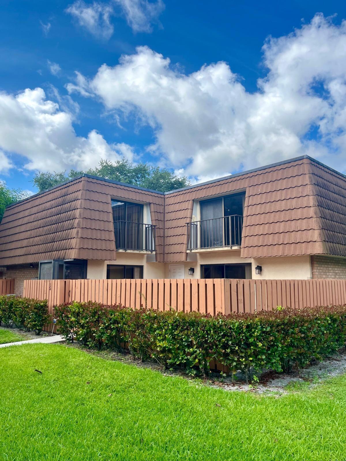 185 Charter Way, West Palm Beach, FL 33407, West Palm Beach