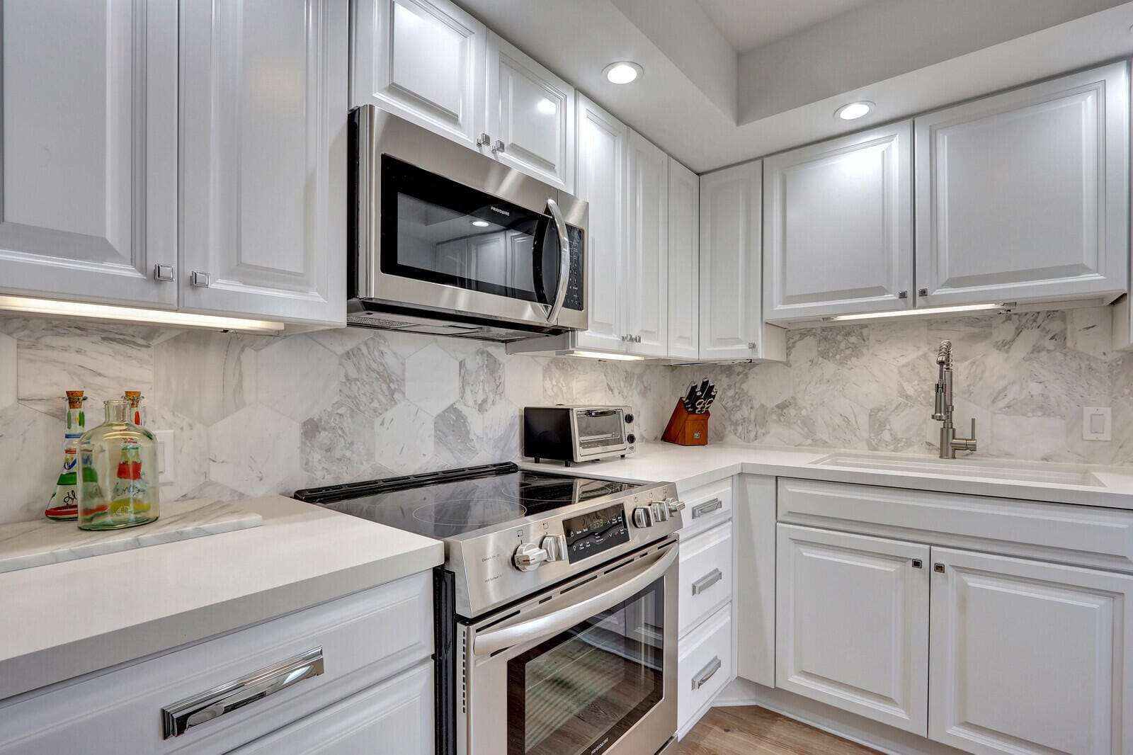 225 Beach Road 204, Tequesta, FL 33469 photo 14