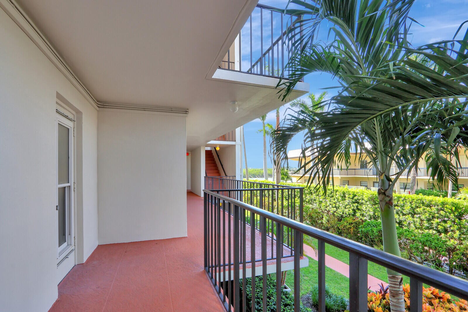 225 Beach Road 204, Tequesta, FL 33469 photo 3