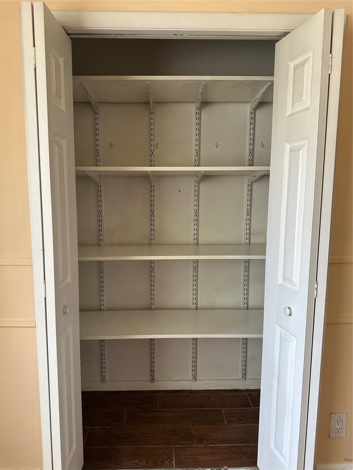 310 Racquet Club Road 103 — photo 10