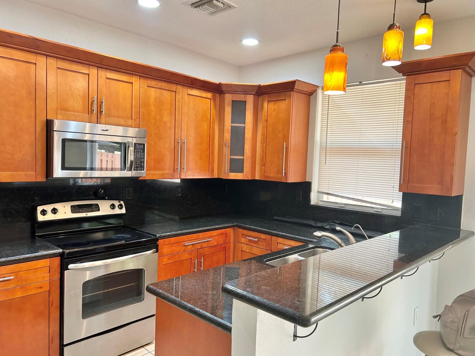 6651 Hidden Cove Drive — photo 3