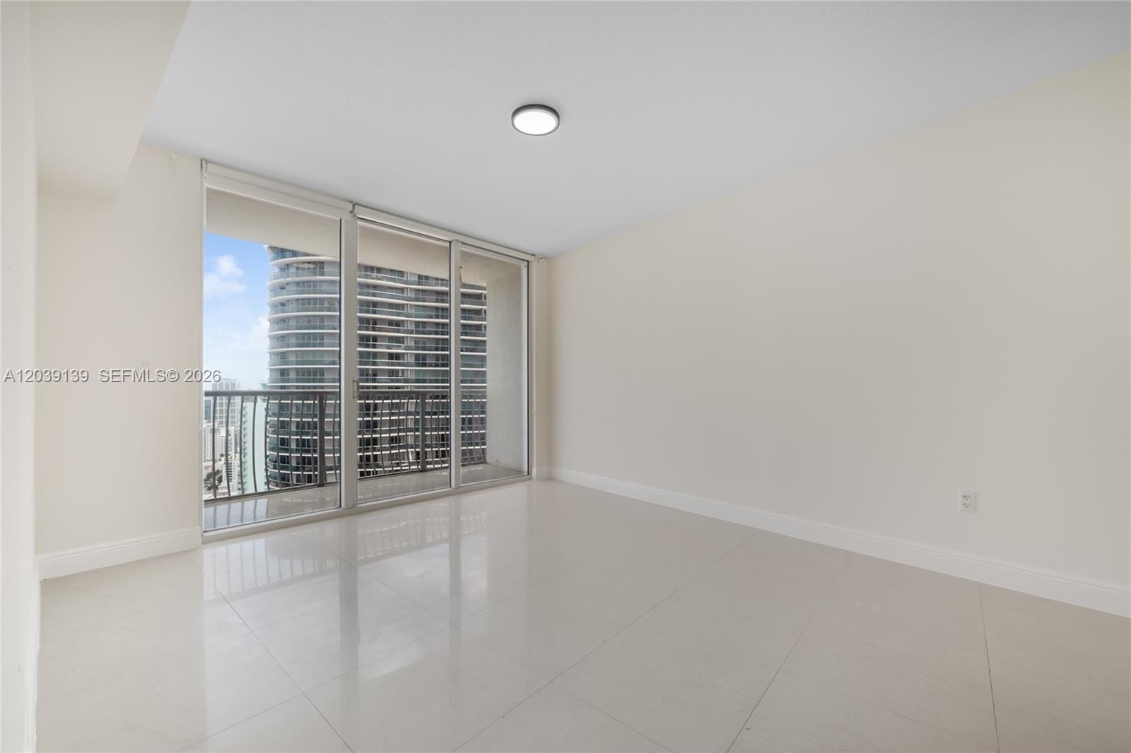 1750 N Bayshore Drive 4811 — photo 11