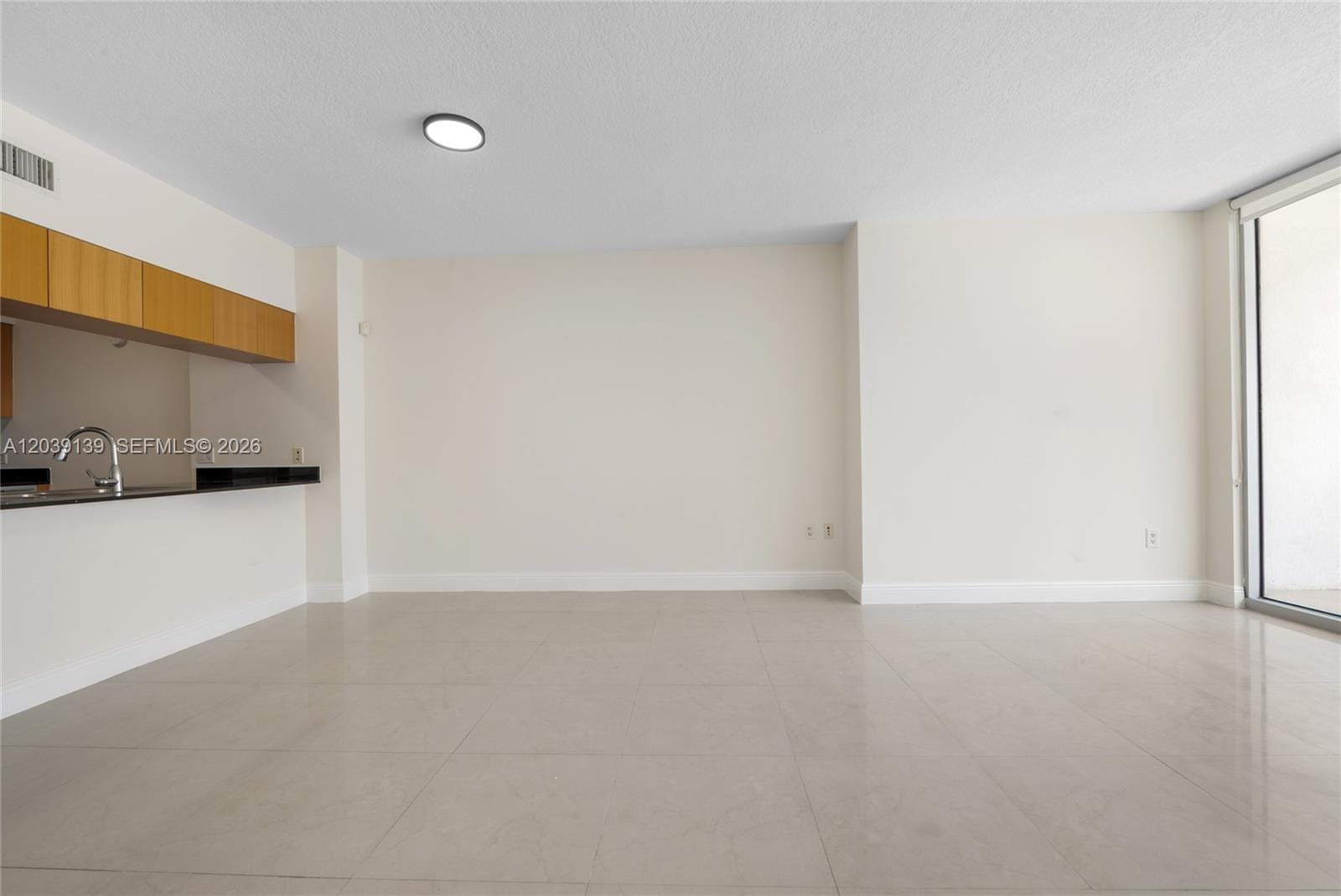 1750 N Bayshore Drive 4811 — photo 3