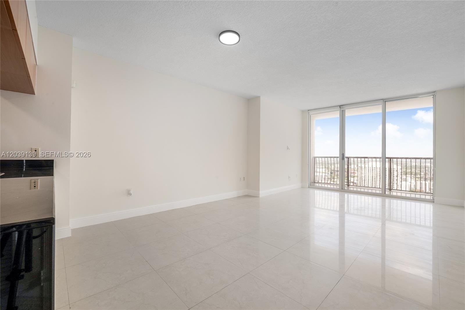 1750 N Bayshore Drive 4811 — photo 4