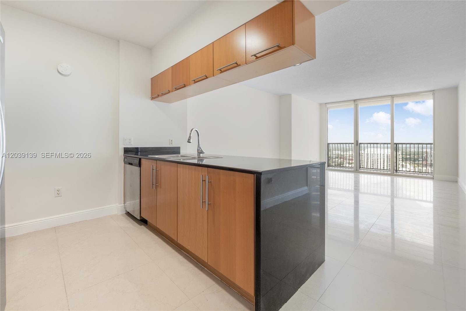 1750 N Bayshore Drive 4811 — photo 9