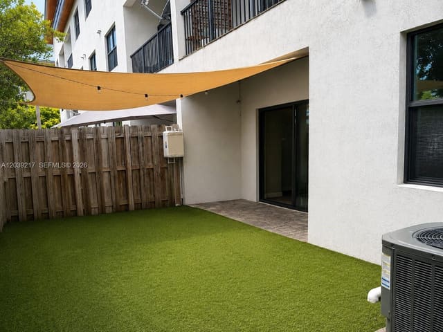 7809 NW 104th Avenue 5, Doral, FL 33178