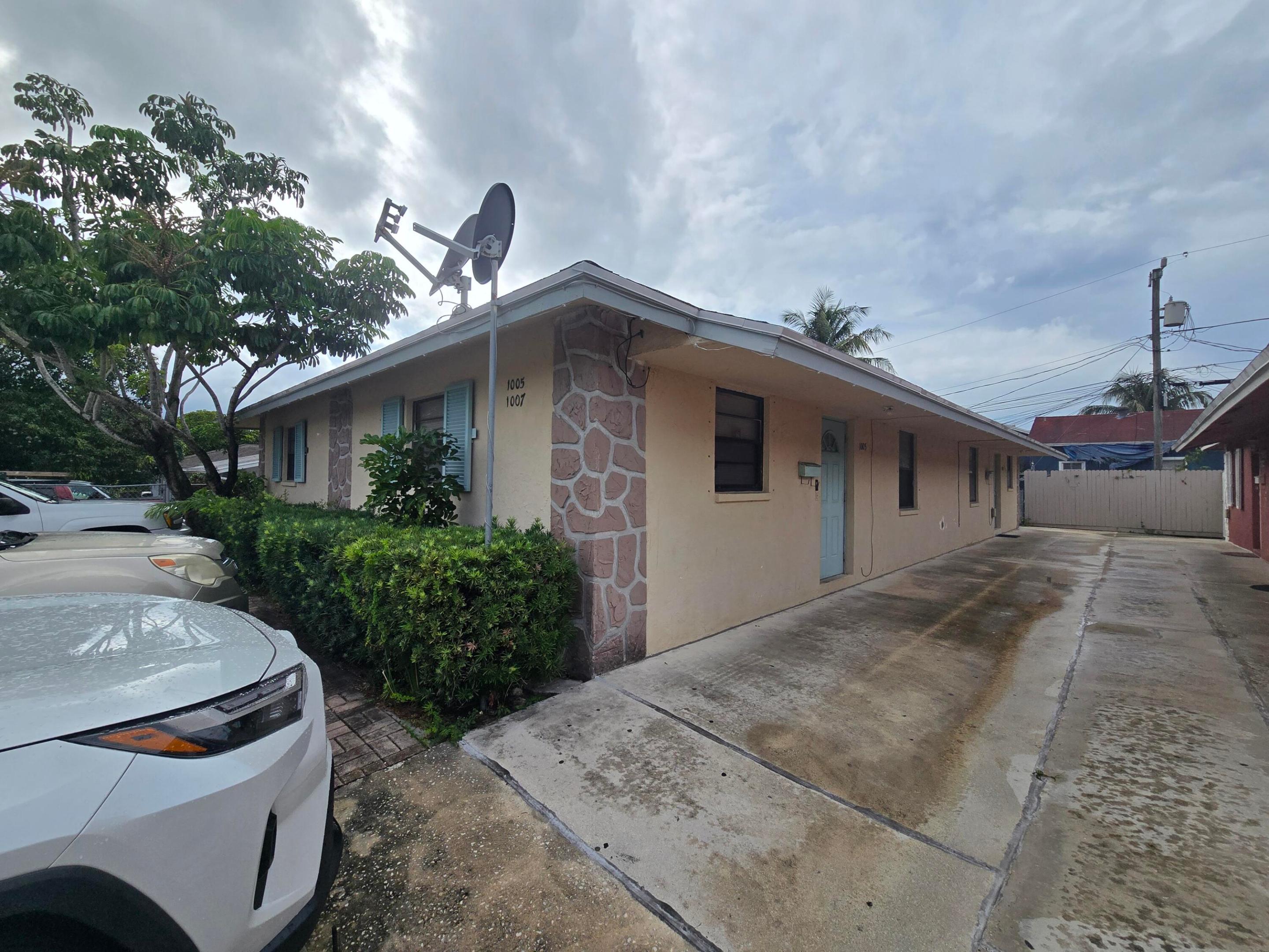 1005 Green Street, West Palm Beach, FL 33405, West Palm Beach