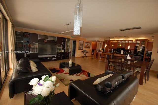 8877 Collins Avenue 507, Champlain Towers North Co, Surfside, FL