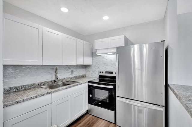 211 Sheffield I, Sheffield Condos A To Q, West Palm Beach, FL
