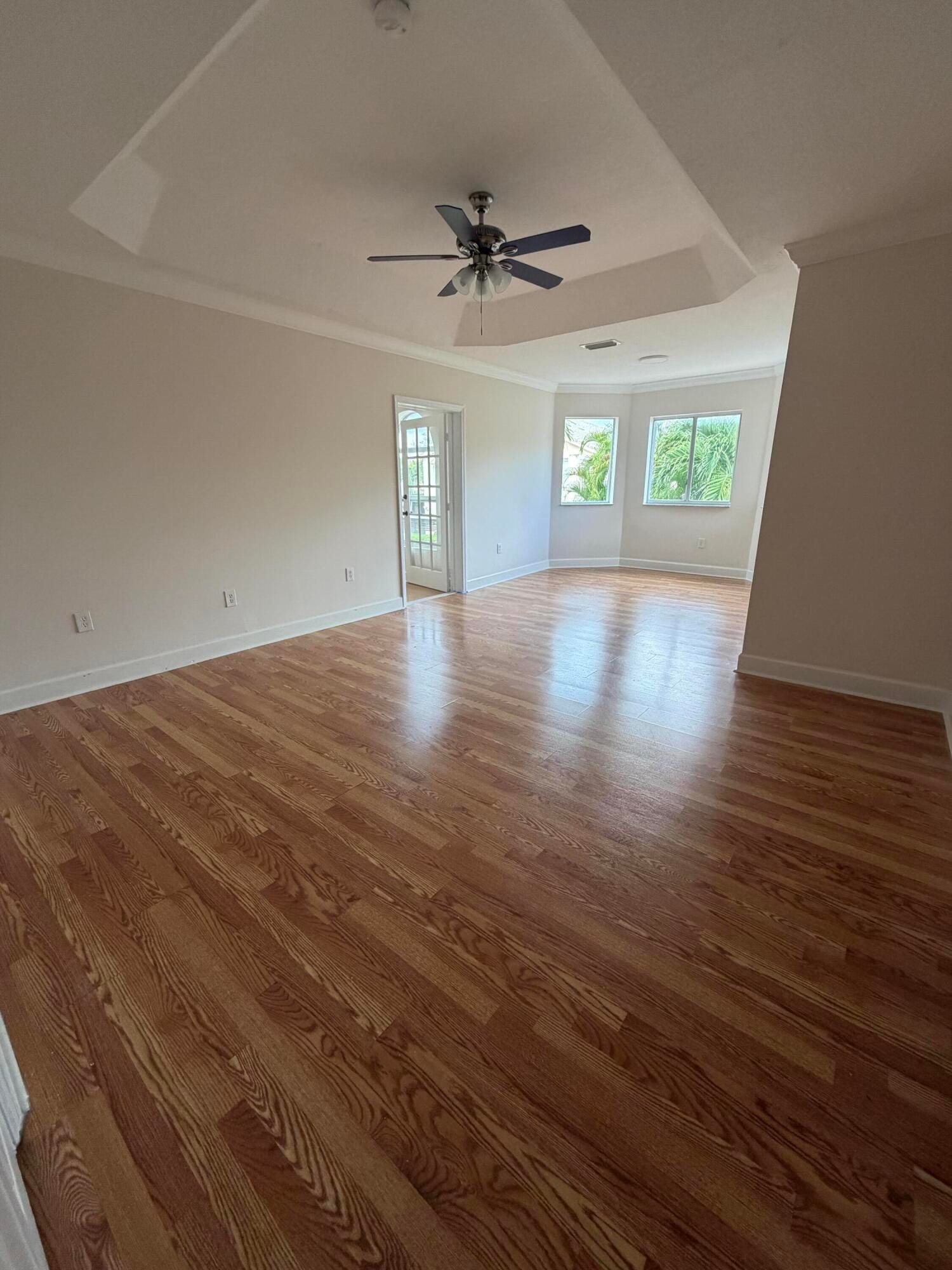 10747 NW 70th Terrace — photo 5