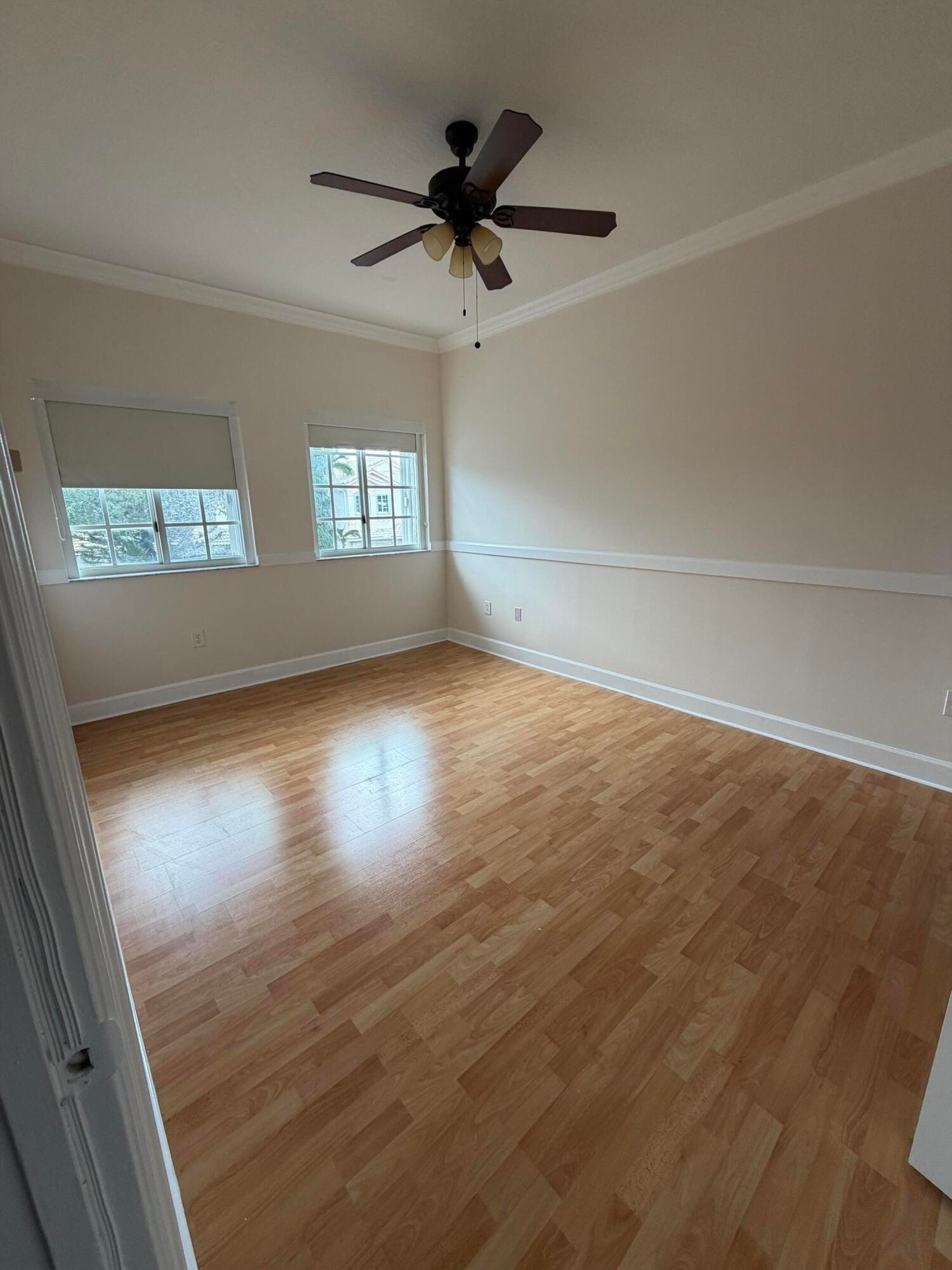 10747 NW 70th Terrace — photo 9