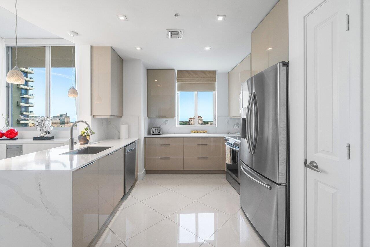 300 S Australian Avenue 1418, West Palm Beach, FL 33401 photo 11