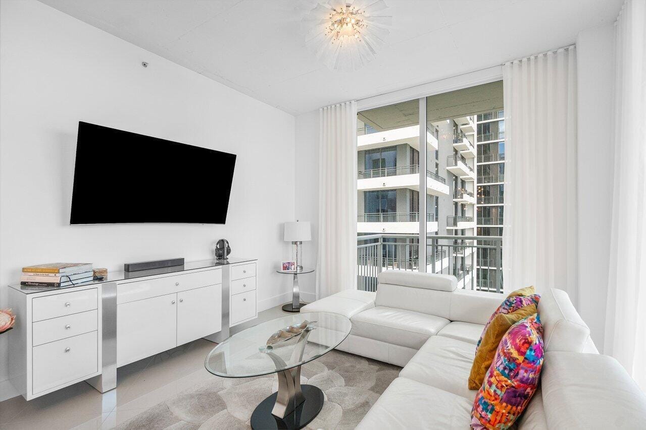 300 S Australian Avenue 1418, West Palm Beach, FL 33401 photo 6