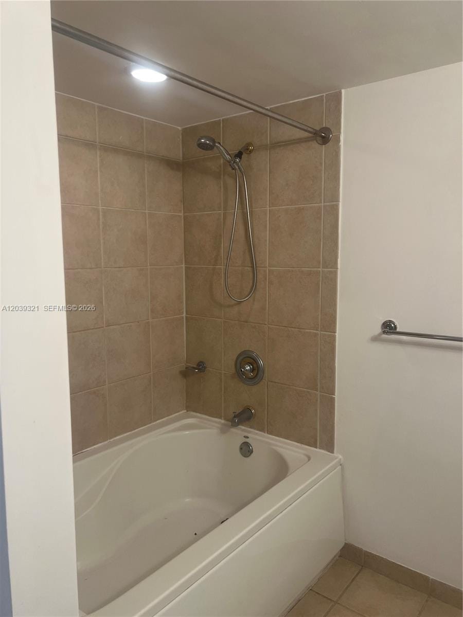19501 W Country Club Drive 611, Aventura, FL 33180 photo 15