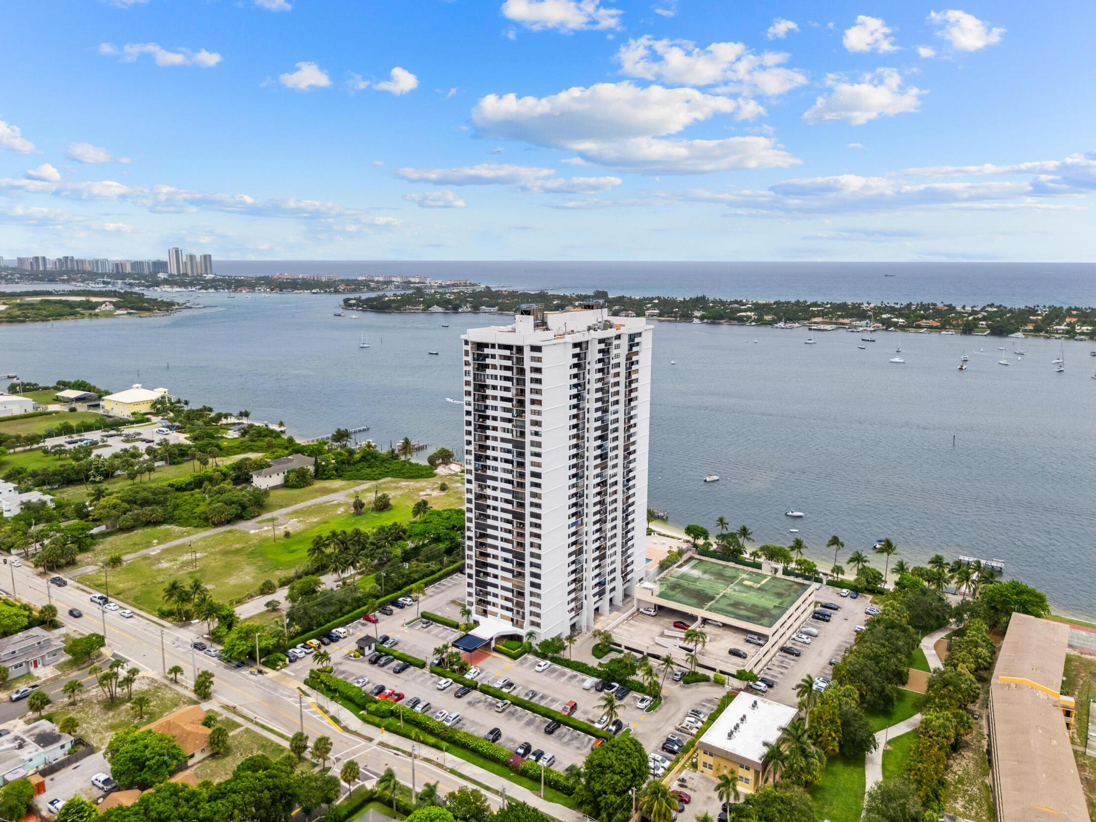 5600 N Flagler Drive 402, West Palm Beach, FL 33407, West Palm Beach