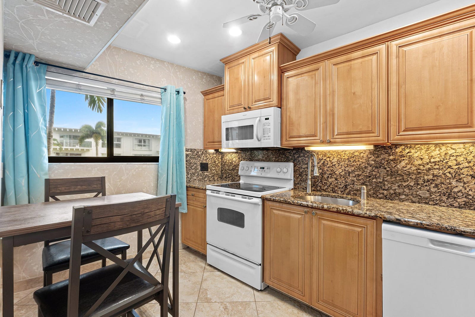 3605 S Ocean Boulevard 229, South Palm Beach, FL 33480 photo 4