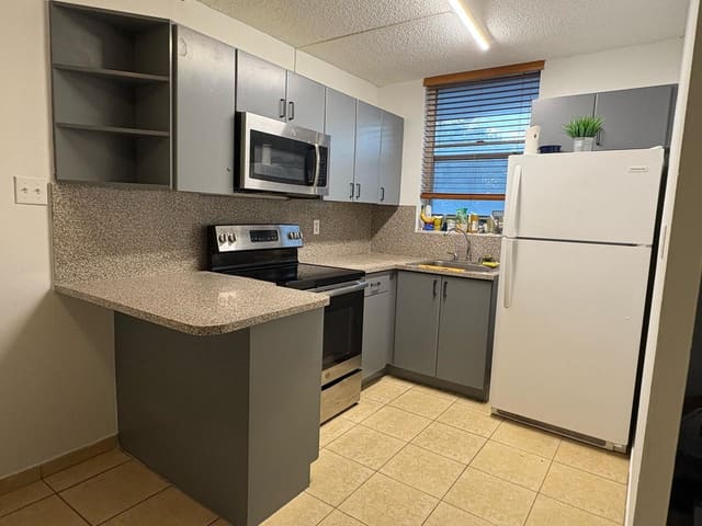 1801 S Treasure Drive 312a, North Bay Village, FL 33141