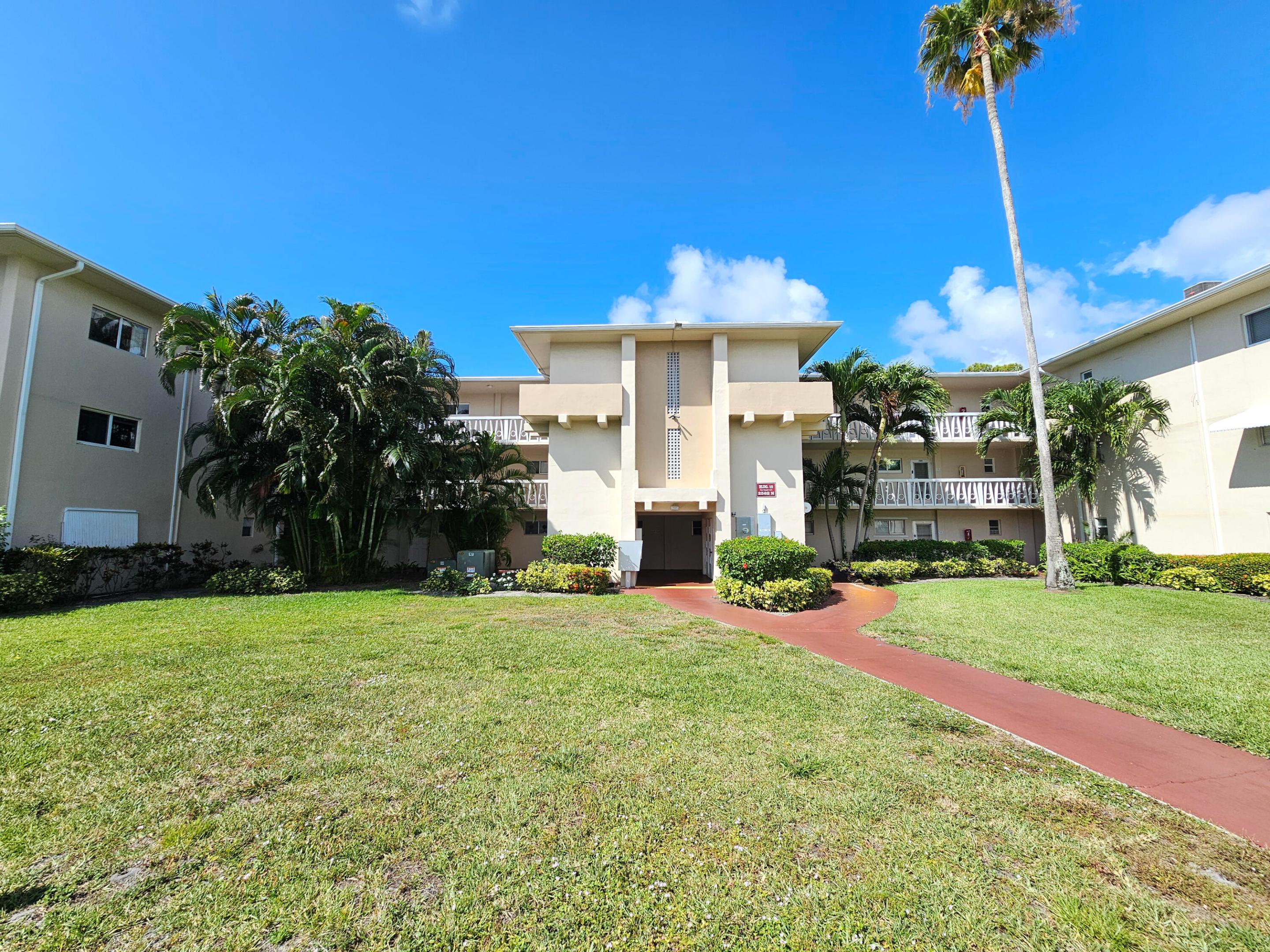 2562 Garden Drive N 202, Lake Worth Beach, FL 33461, Lake Worth Beach