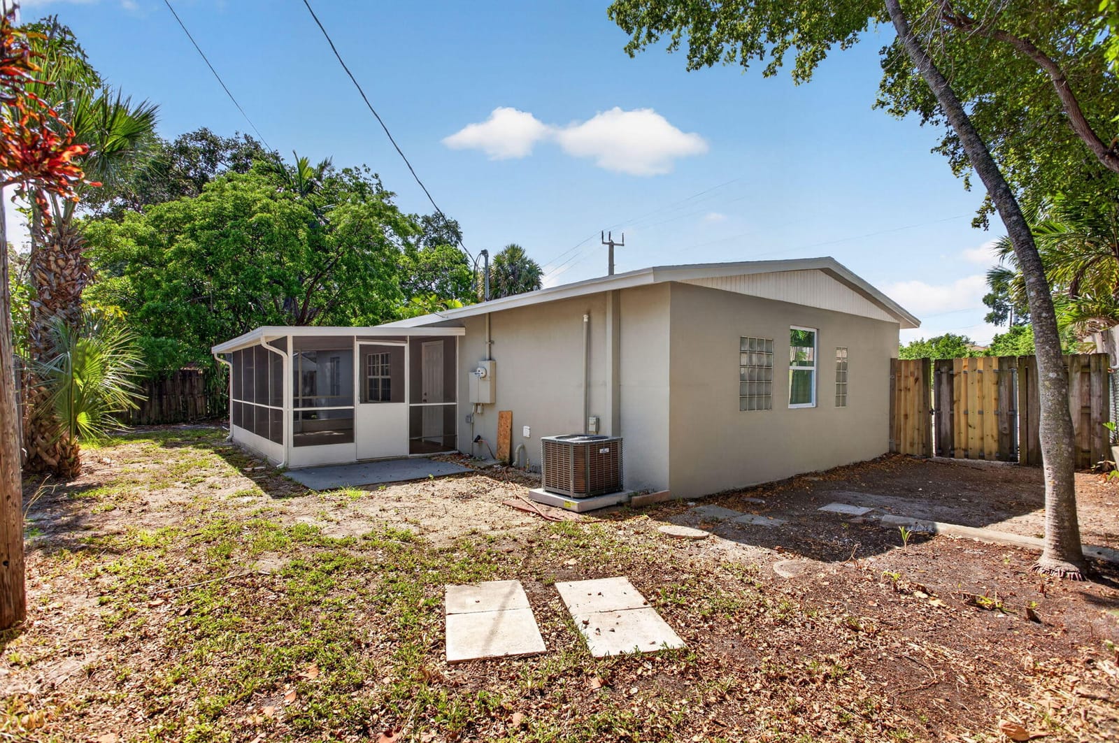 317 SW 19th Street, Fort Lauderdale, FL 33315 photo 2