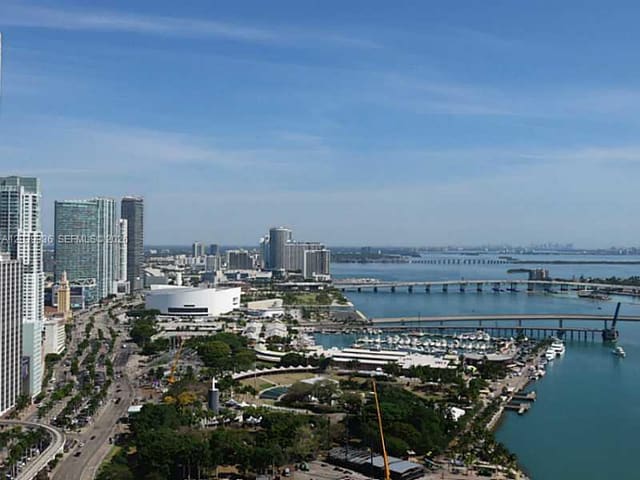 325 S Biscayne Boulevard 4122, Miami, FL 33131