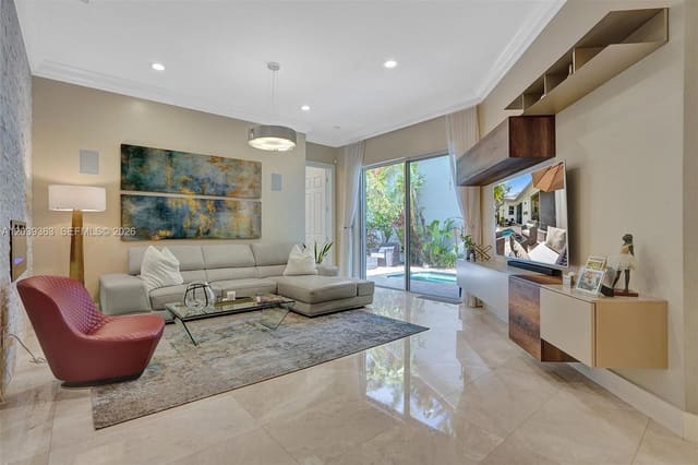 1529 Shoreline Way 1529, Hollywood, FL 33019