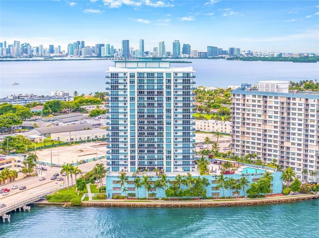 1881 79th St Causeway 2106, North Bay Village, FL 33141
