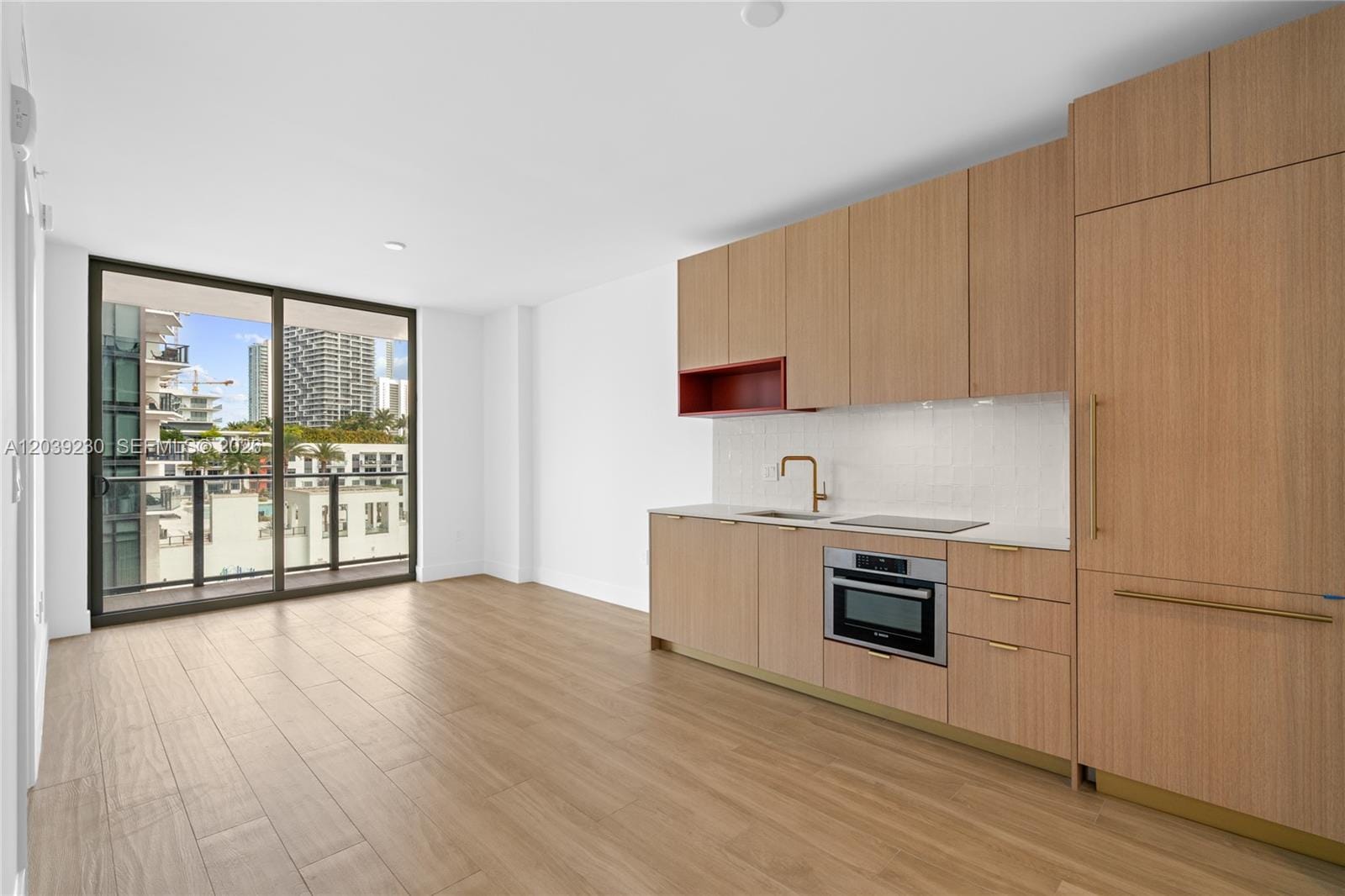 90 NE 32nd Street 1009 — photo 3