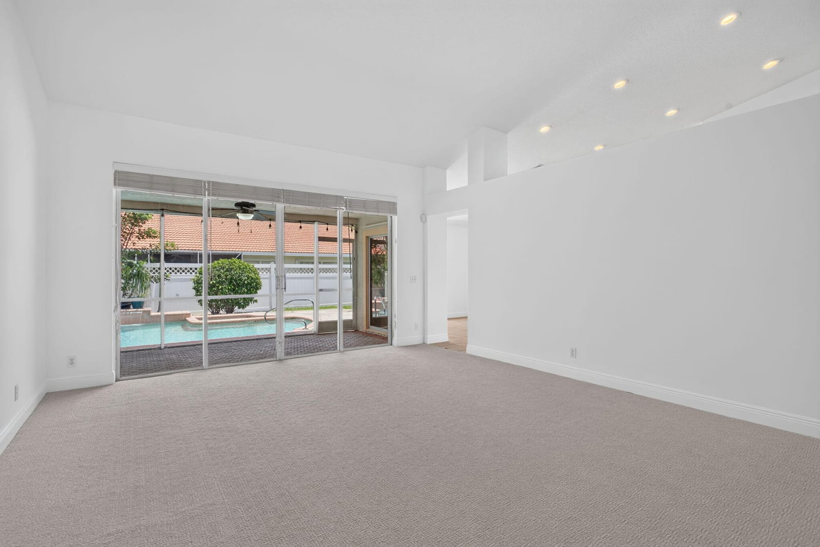 9175 NW 41st Manor — photo 3