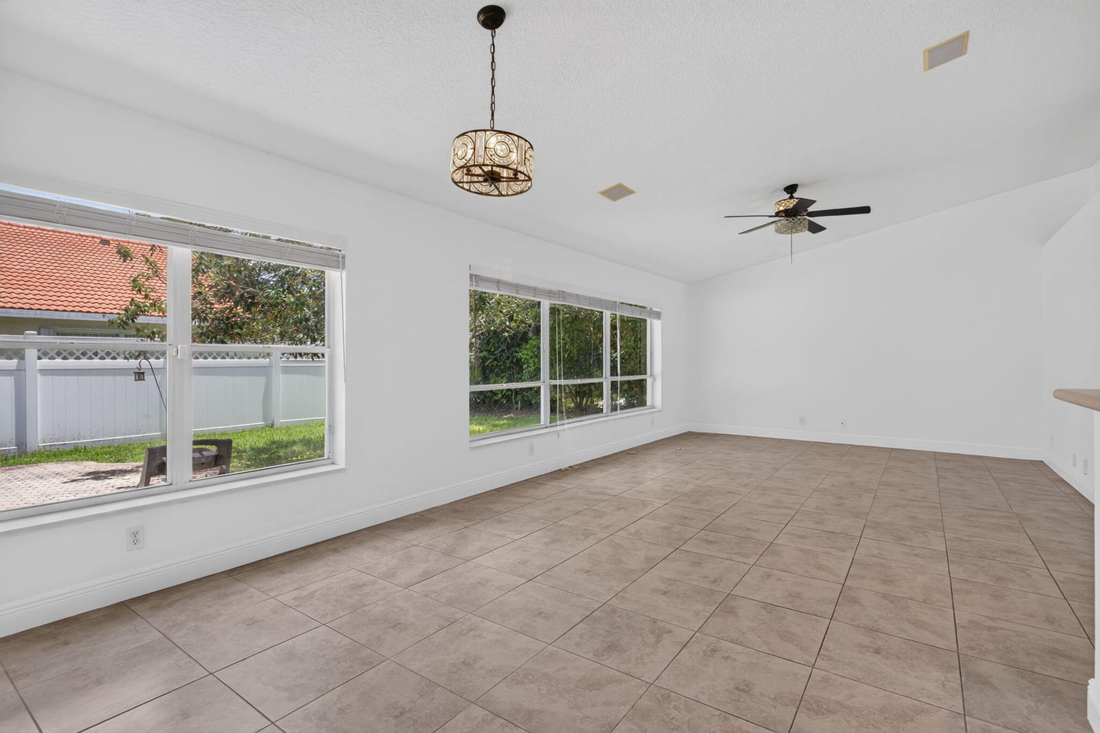 9175 NW 41st Manor — photo 6