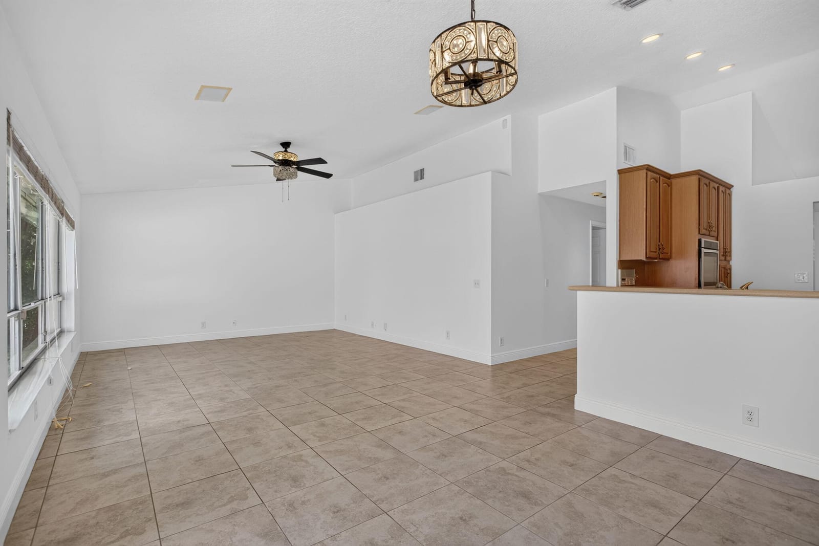 9175 NW 41st Manor — photo 7