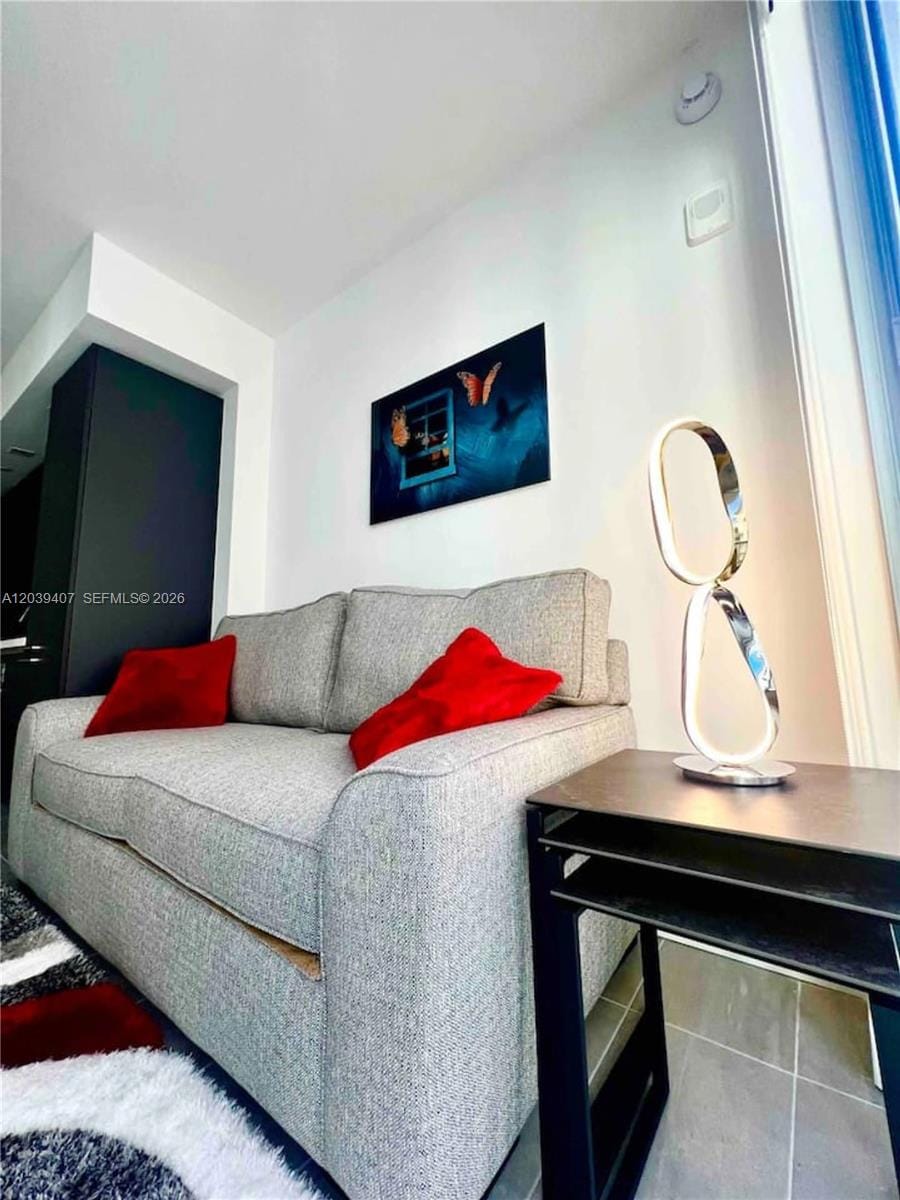 227 NE 2nd Street 2308 — photo 9