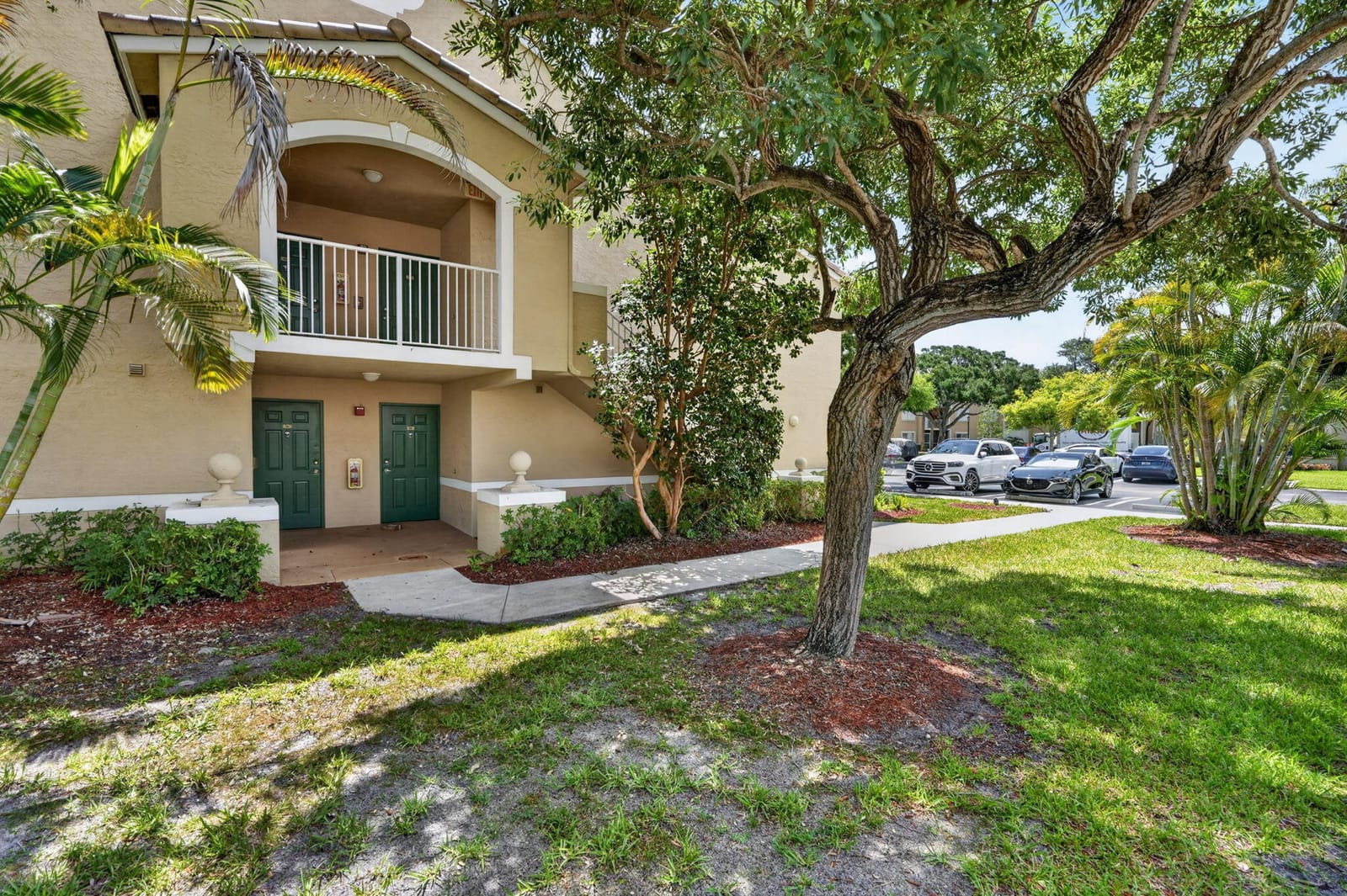 236 Village Boulevard 1202 — photo 2