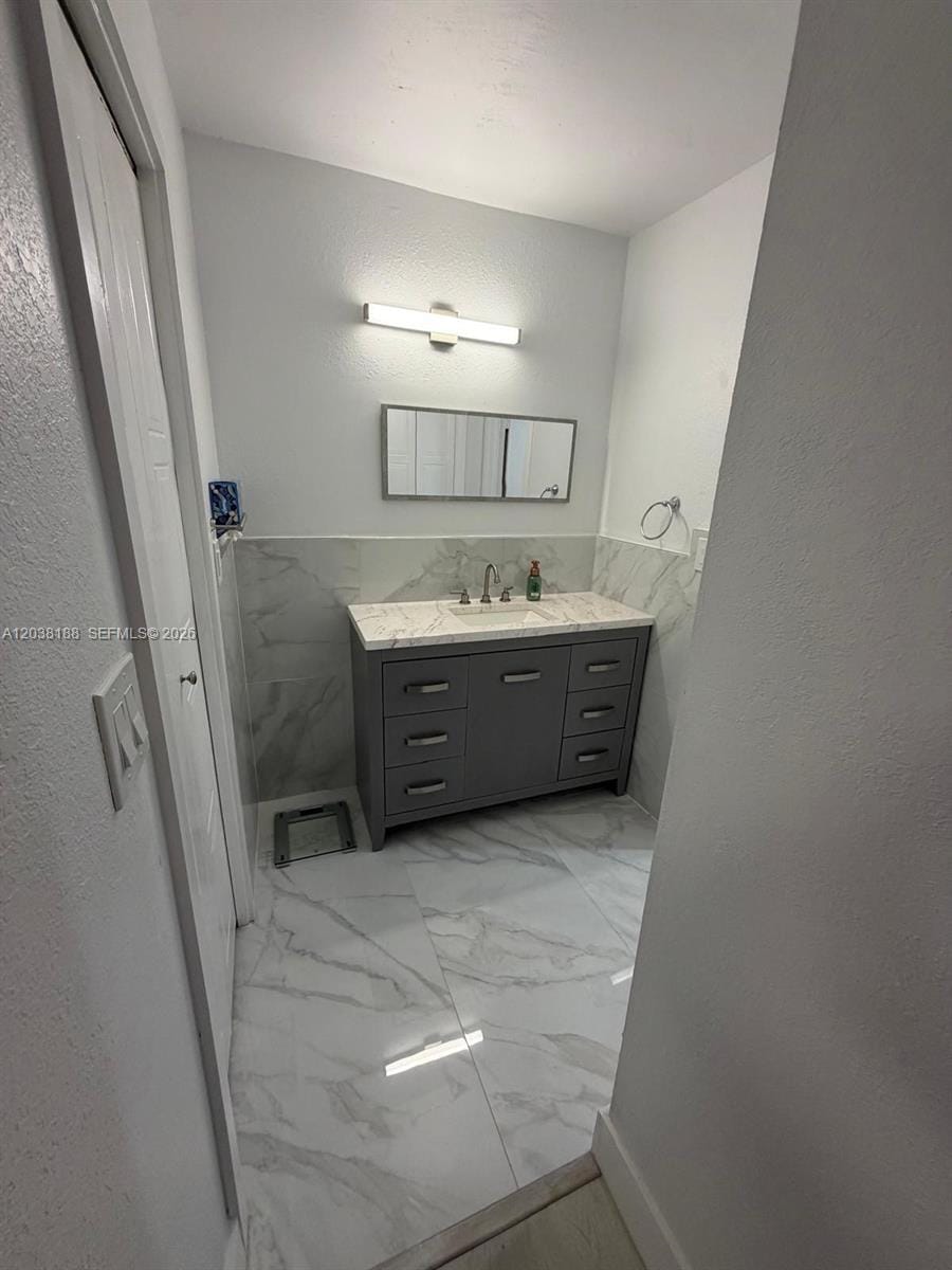 331 Lakeview Drive 101 — photo 10