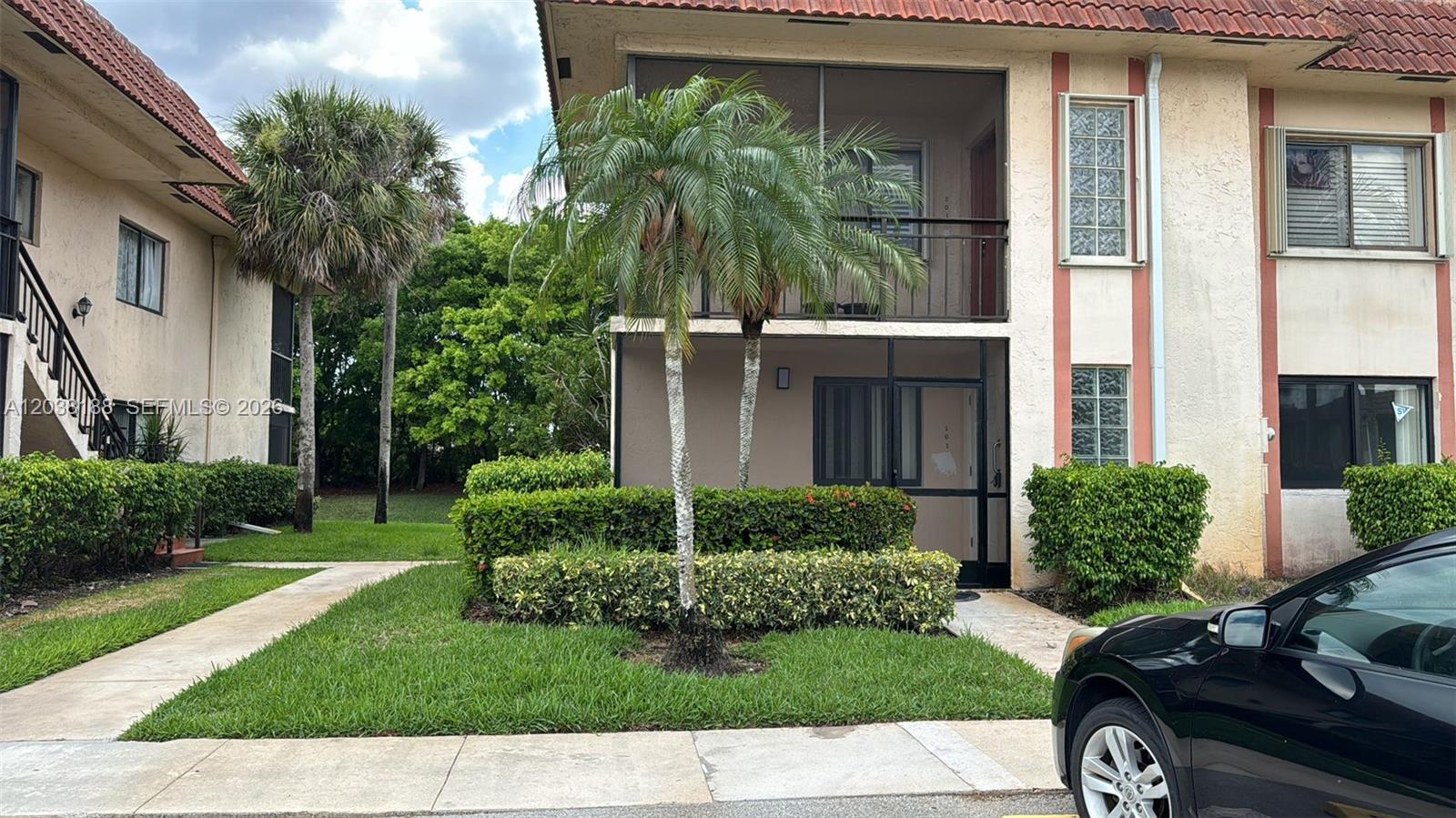 331 Lakeview Drive 101, Weston, FL 33326, Weston