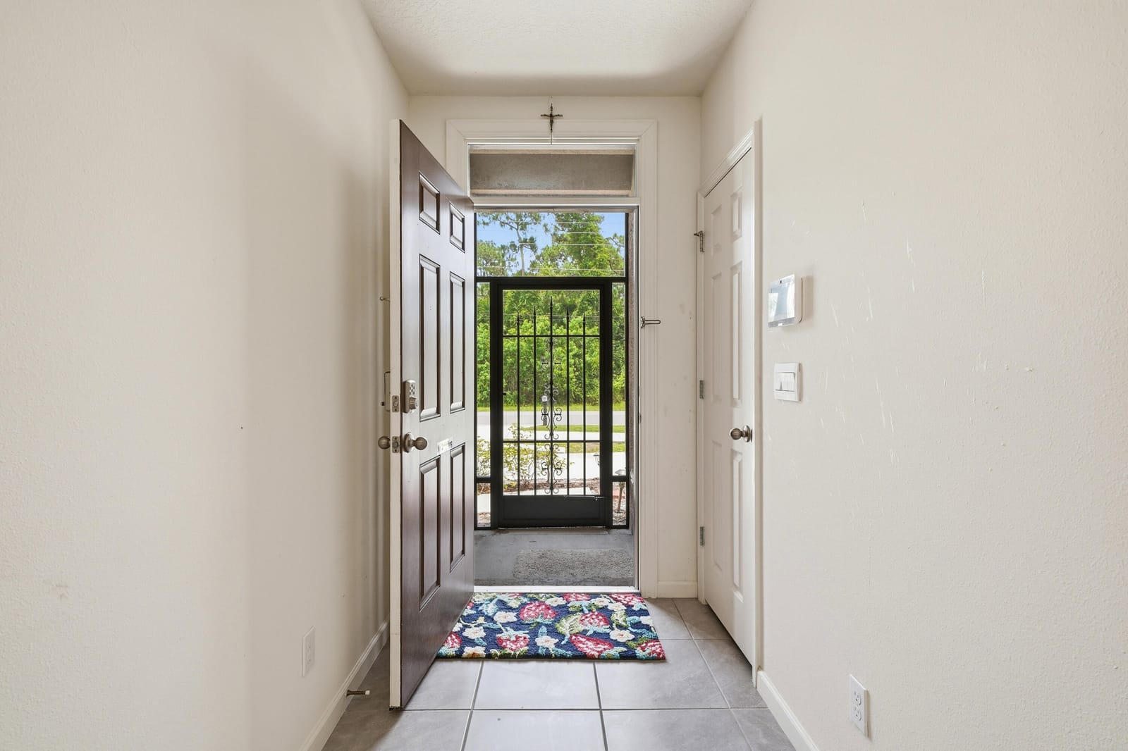 1572 SW Paar Drive — photo 8