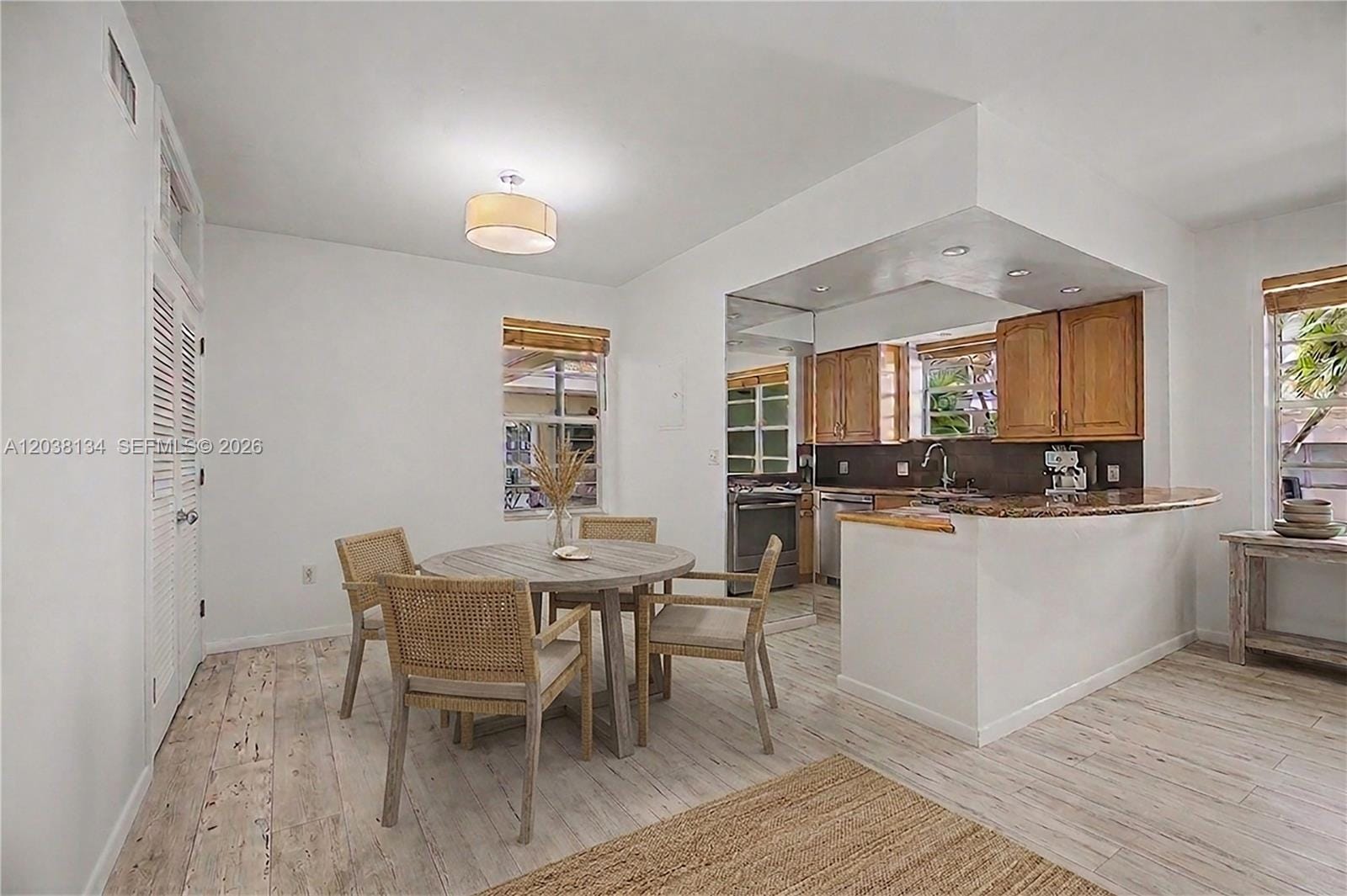 1751 Washington Avenue 1F — photo 3