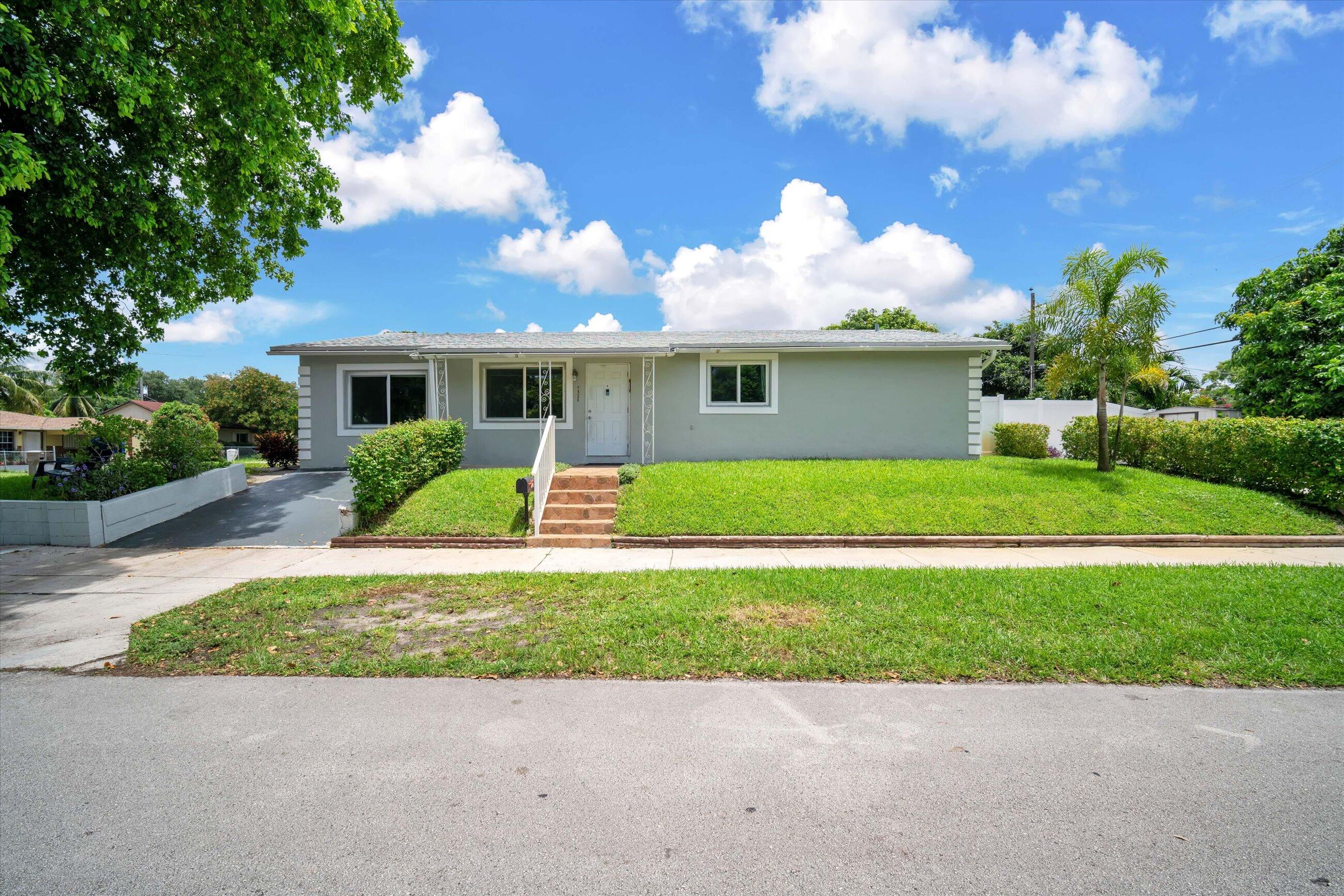 7321 Cody Street, Hollywood, FL 33024, Hollywood