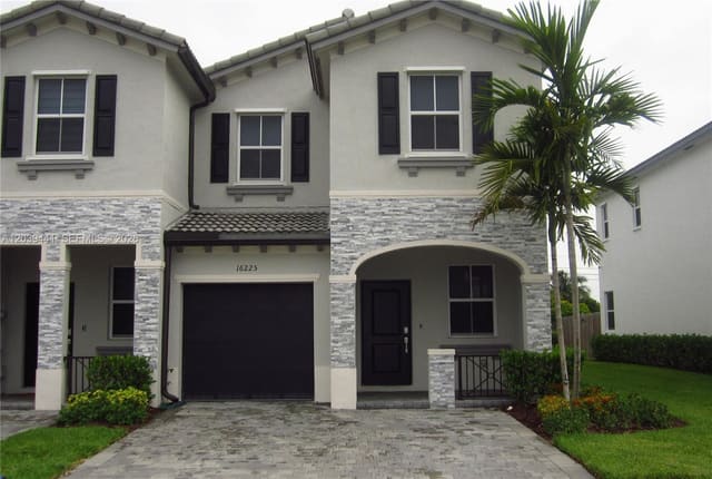 16225 SW 288th Terrace, Homestead, FL 33033