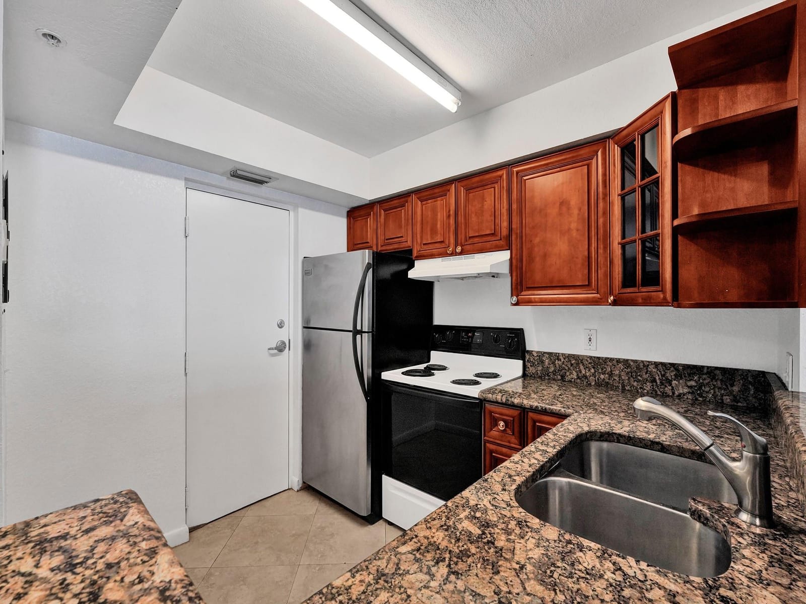 4025 N Federal Highway B311 — photo 8