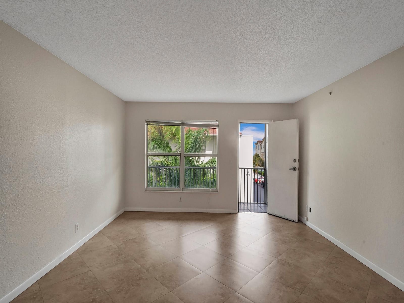 4025 N Federal Highway B311 — photo 10