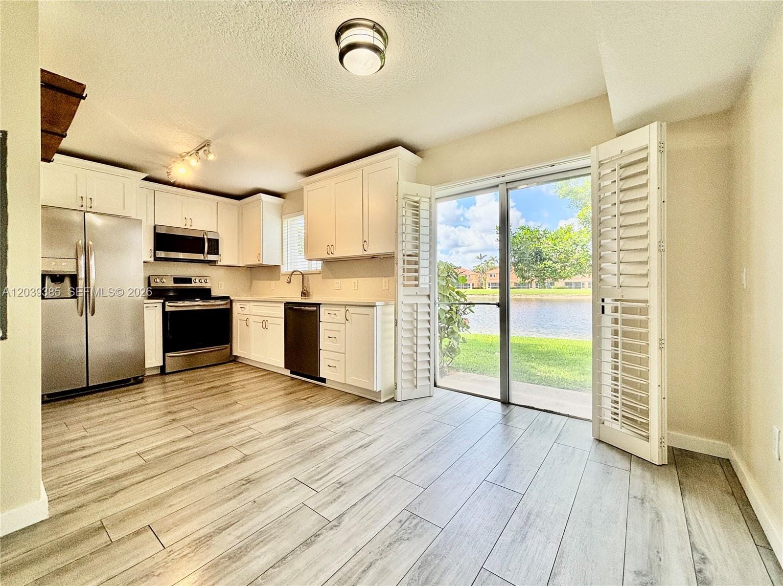 3486 Briar Bay Boulevard 101, West Palm Beach, FL 33411 photo 4