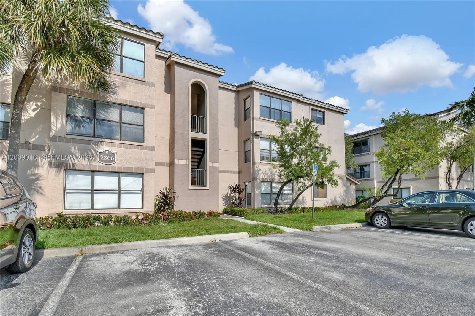 2866 S University Drive 5105, Davie, FL 33328, Davie