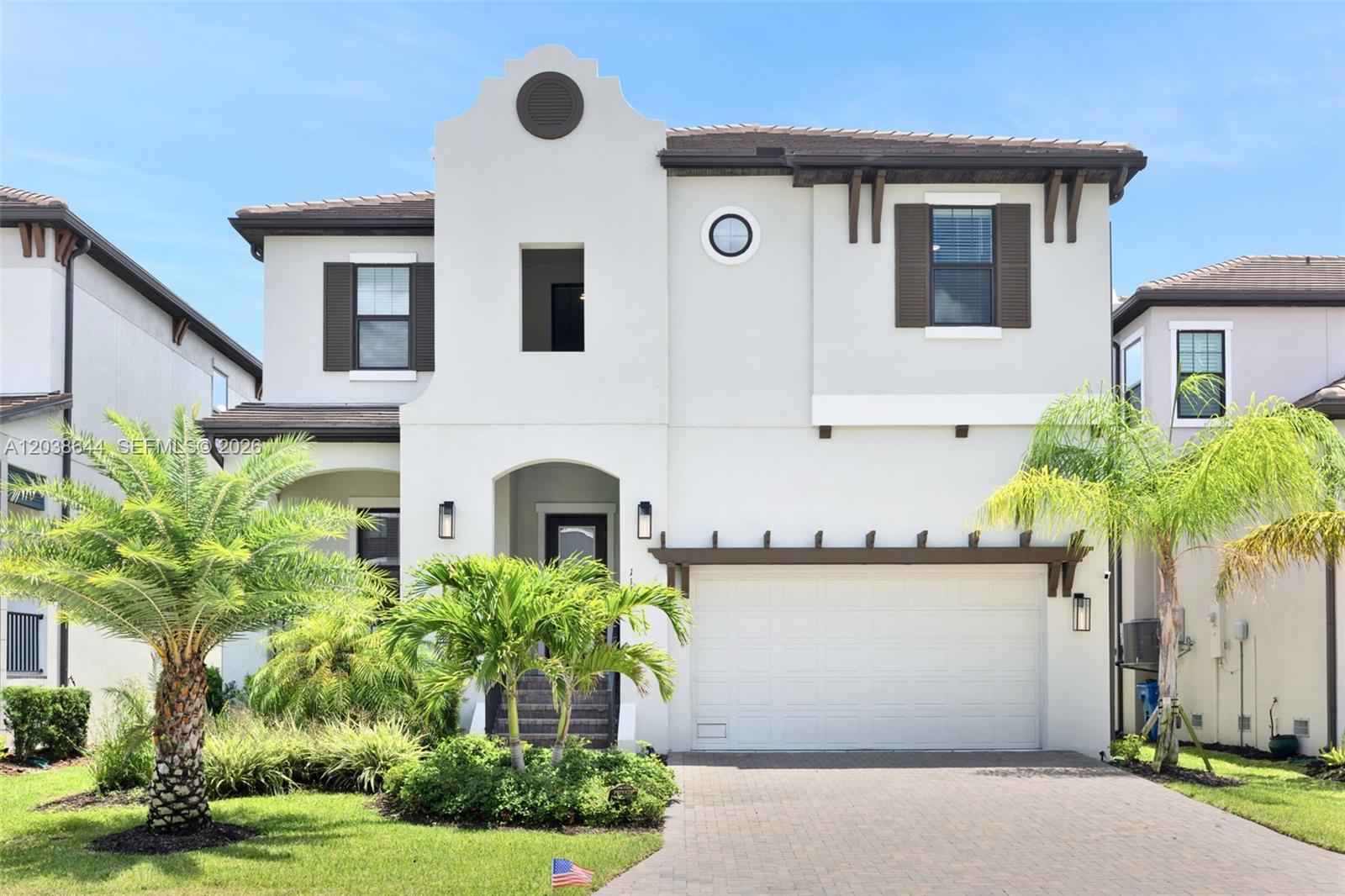 1112 Seagrape Drive, FL 33570 photo 4