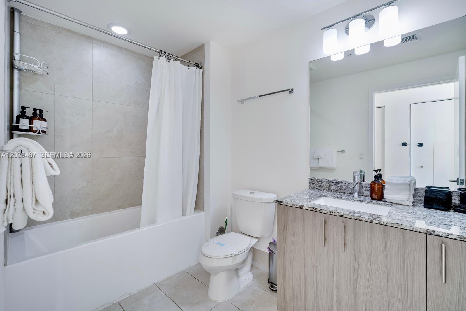 5350 NW 84th Avenue 909, Doral, FL 33166 photo 6