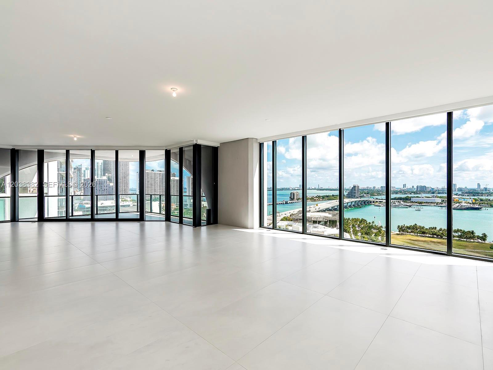 1000 Biscayne Boulevard 2002, Miami, FL 33132, Miami